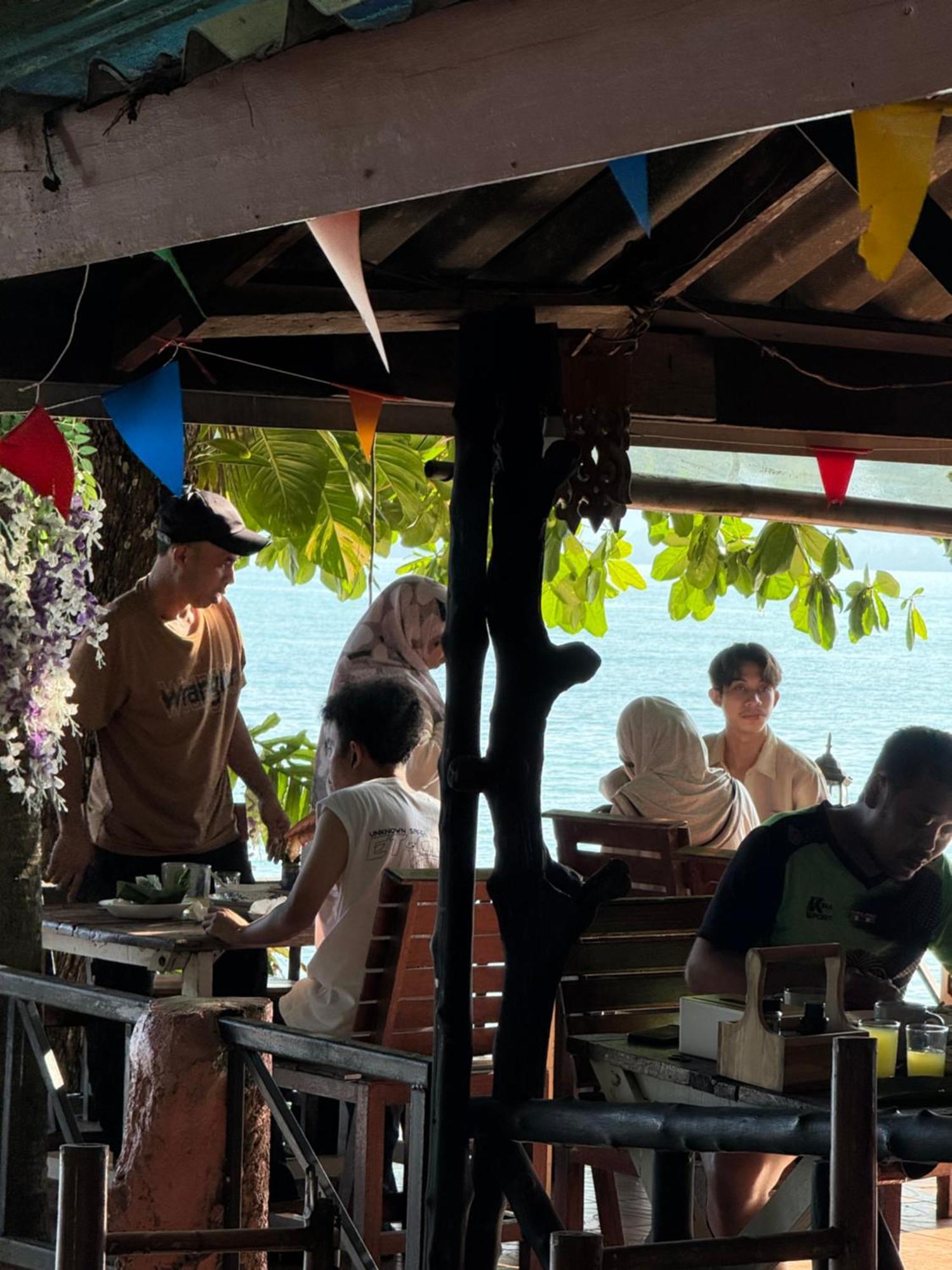 Koh Mook Garden Beach Resort Buitenkant foto